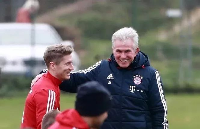 代中锋正在 代中锋正在