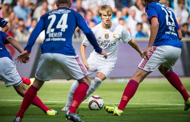 他能够胜任 他能够胜任